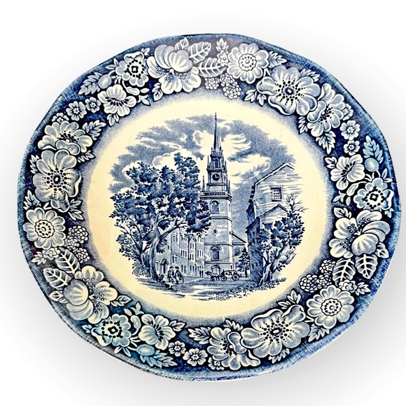 4 Vtg Liberty Blue Old North Church 5.75 inches saucersColonial Scenes Pre-Owned - Picture 12 of 13
